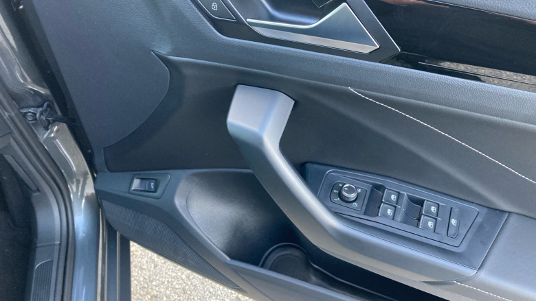 Volkswagen T-Roc 1.0 TSI 115 Style Design 5dr Petrol Hatchback